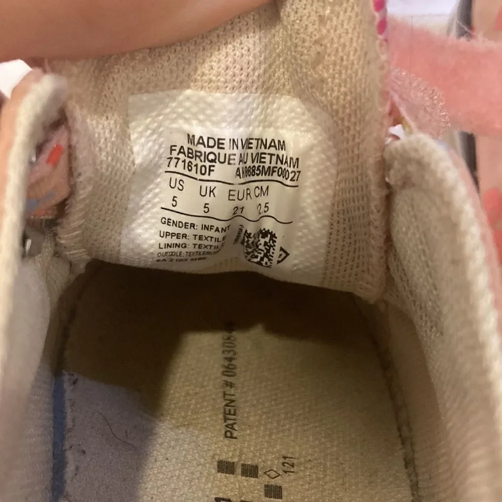 Converse good toddler